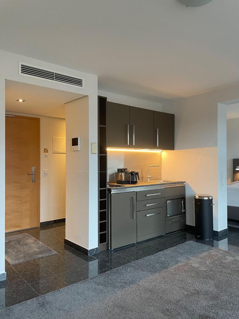 Avidon Art Design Hotel image