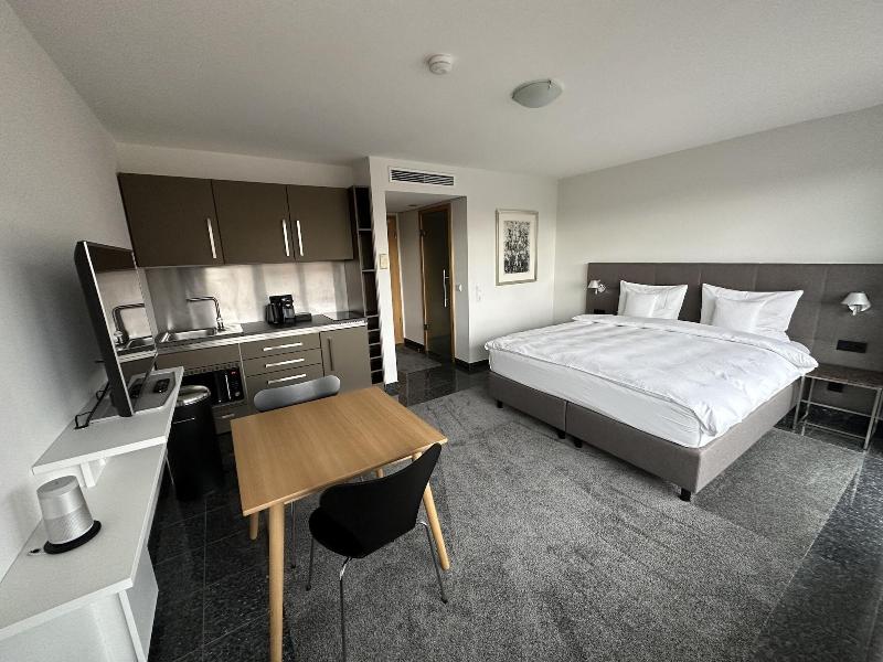 Avidon Art Design Hotel image