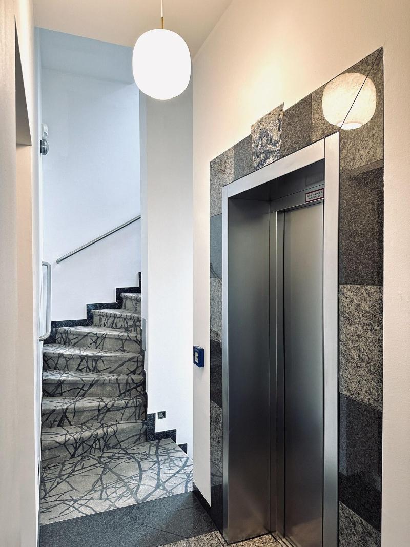Avidon Art Design Hotel image