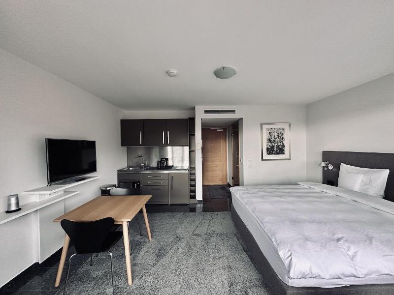 Avidon Art Design Hotel image