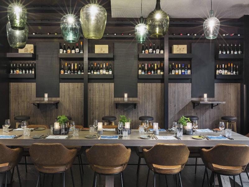 Courtyard By Marriott Hamburg City image