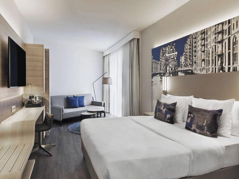 Courtyard By Marriott Hamburg City image