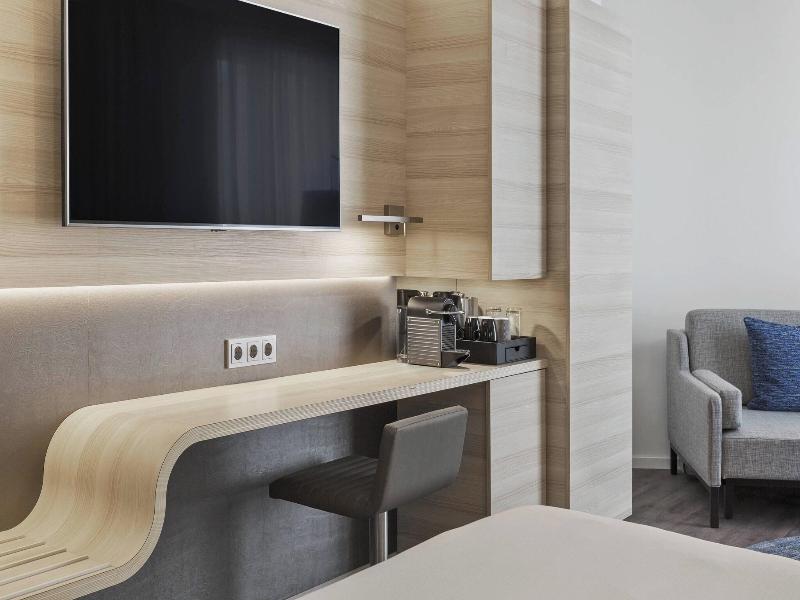 Courtyard By Marriott Hamburg City image