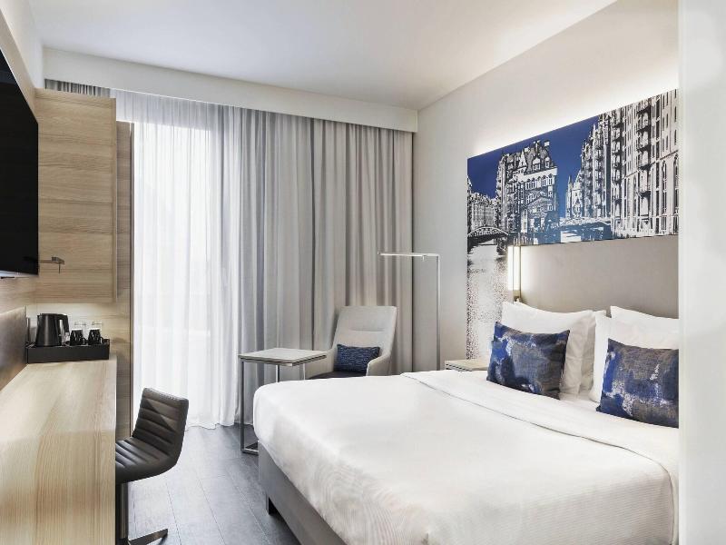 Courtyard By Marriott Hamburg City image