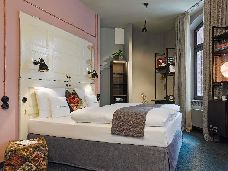 25Hours Hotel Altes Hafenamt image