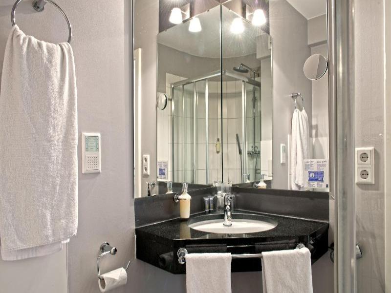 Town Hotel Wiesbaden image