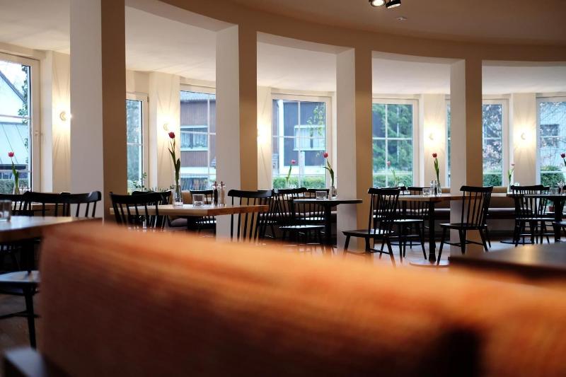 Prinz Myshkin Parkhotel image