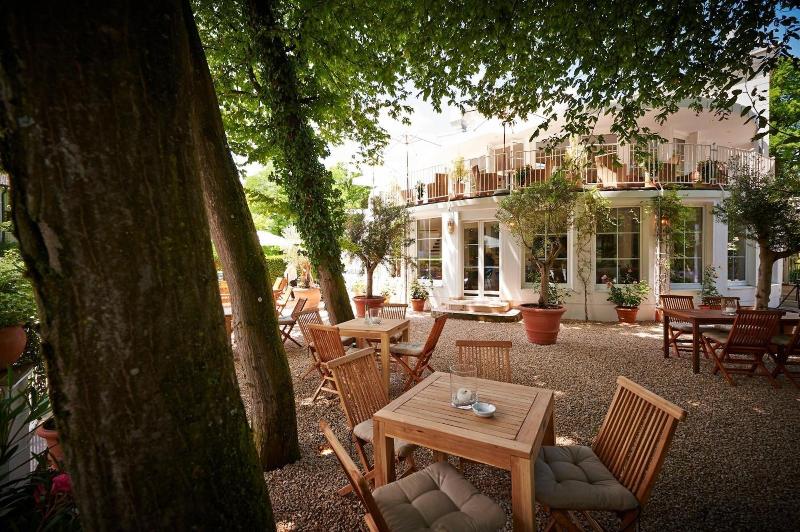Prinz Myshkin Parkhotel image