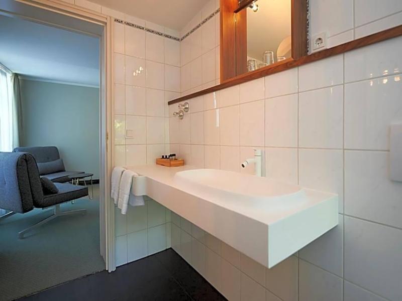 Prinz Myshkin Parkhotel image