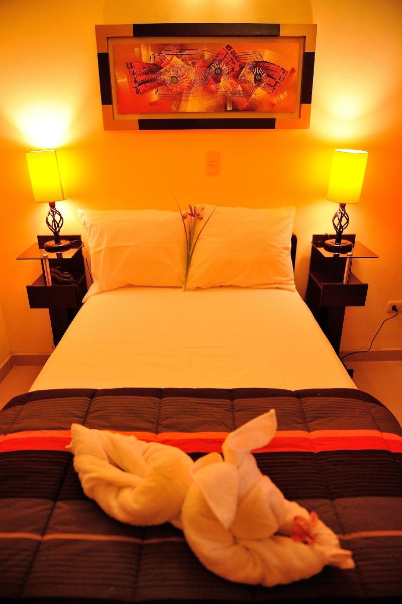 Tambo Del Solar Hotel image