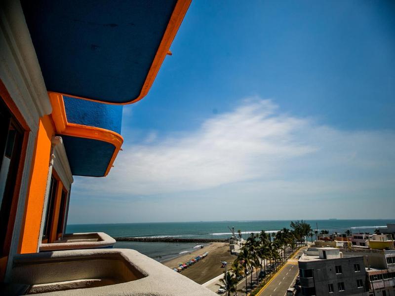 Hotel Candilejas Playa image