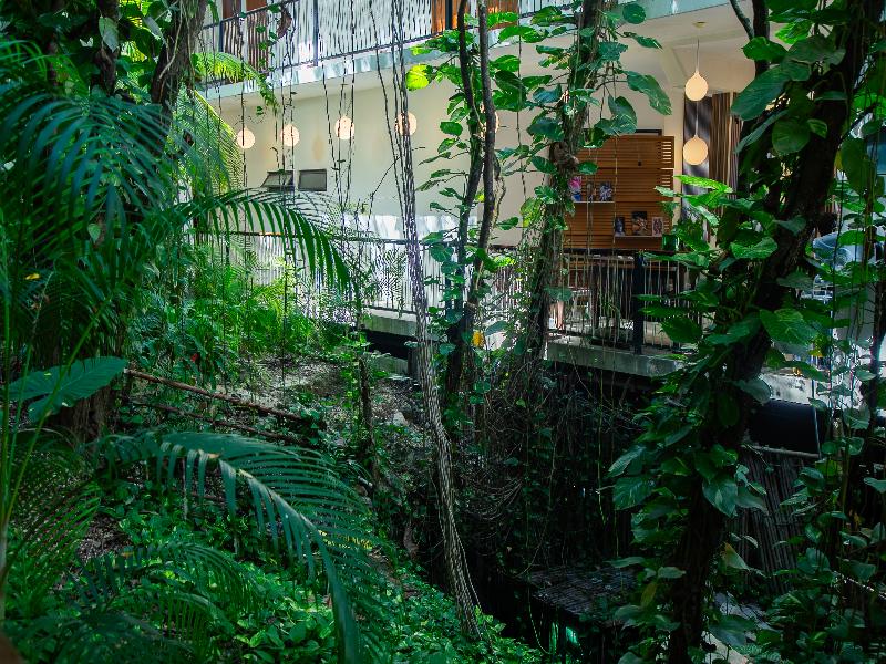 Living Bloom Concept Hotel image