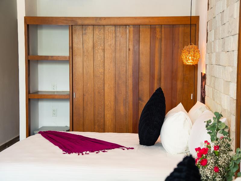 Living Bloom Concept Hotel image