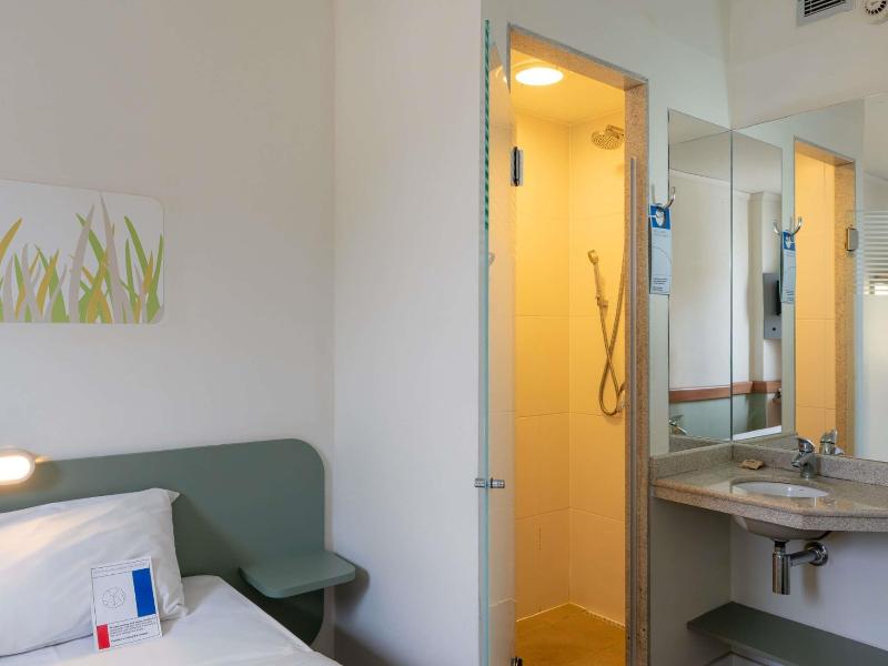 Ibis Budget Rj Praia De Botafogo image