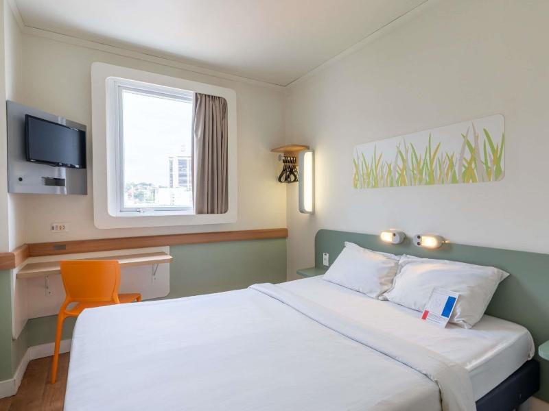 Ibis Budget Rj Praia De Botafogo image