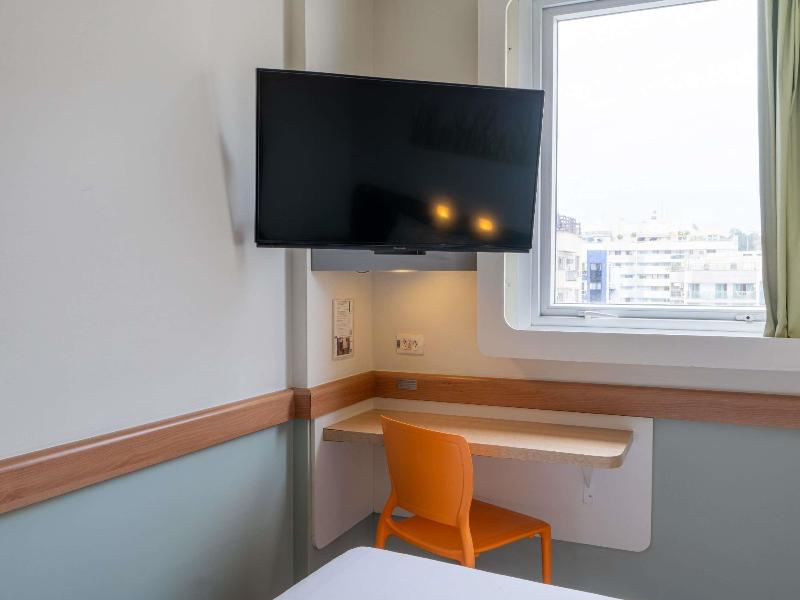 Ibis Budget Rj Praia De Botafogo image