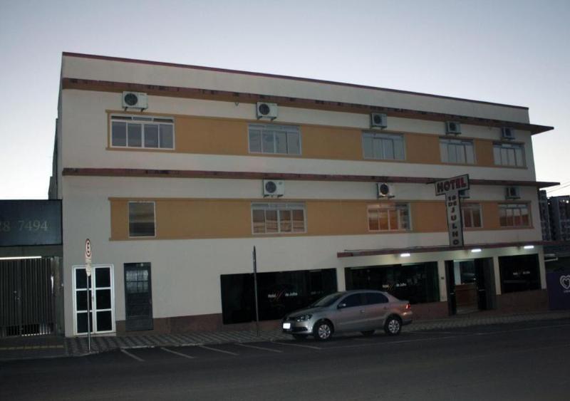 Hotel 15 De Julho image
