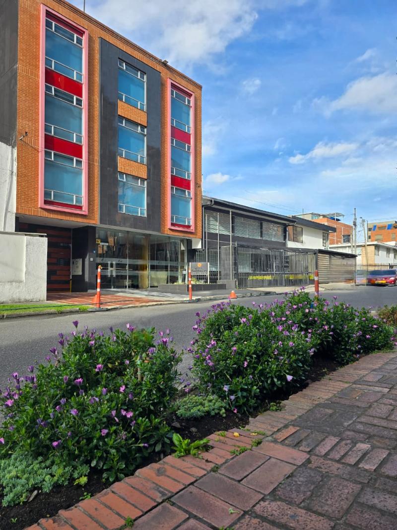 Castellana 100 By hoteles confort 80