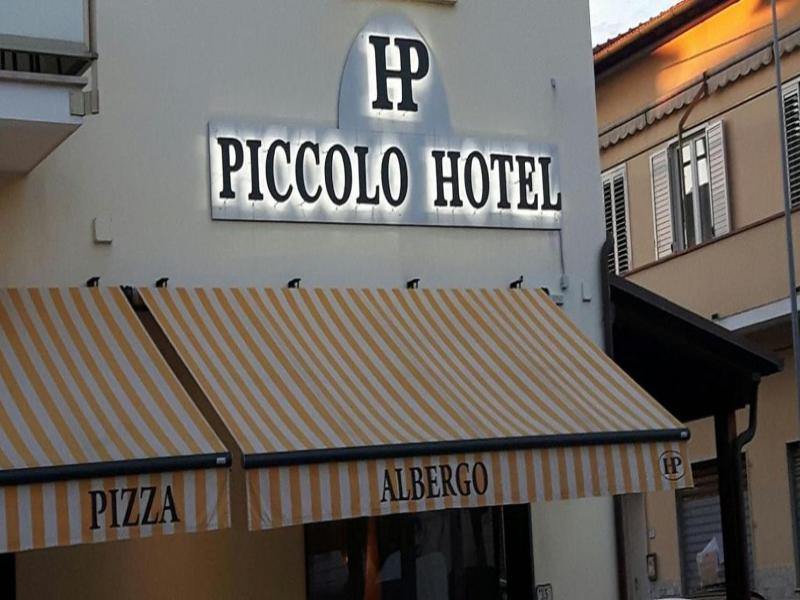 Piccolo Hotel image