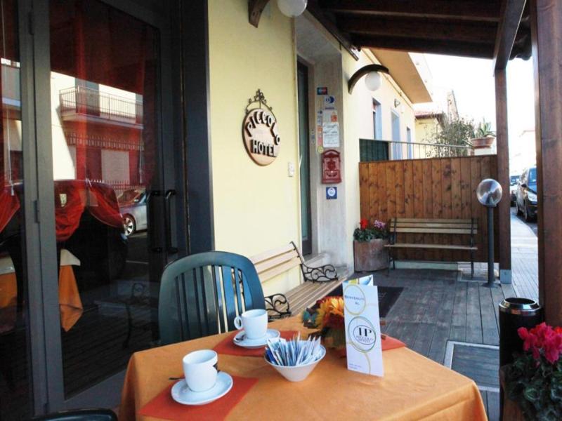 Piccolo Hotel image