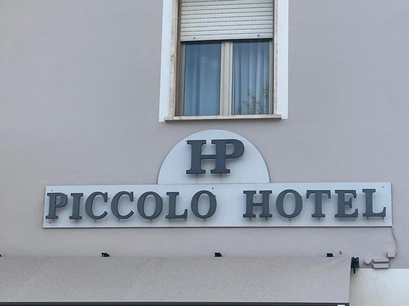 Piccolo Hotel image