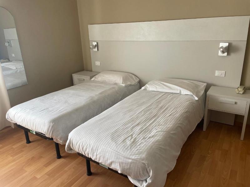 Piccolo Hotel image