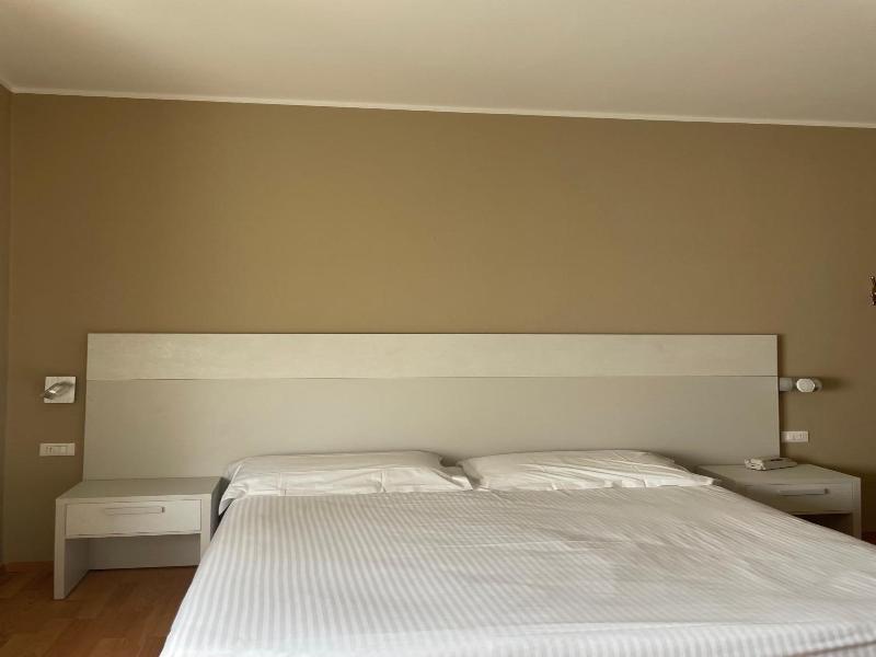 Piccolo Hotel image