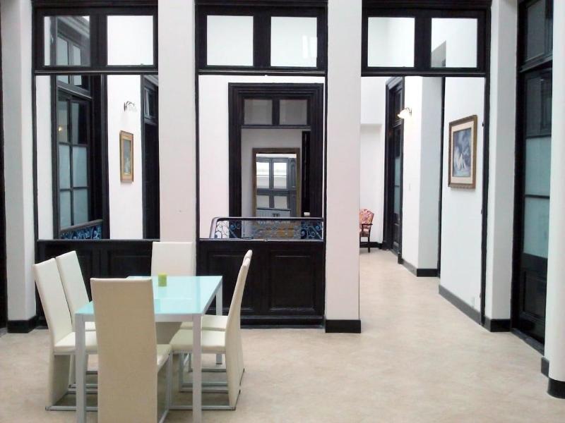 Montevideo Chic Boutique Hostel image