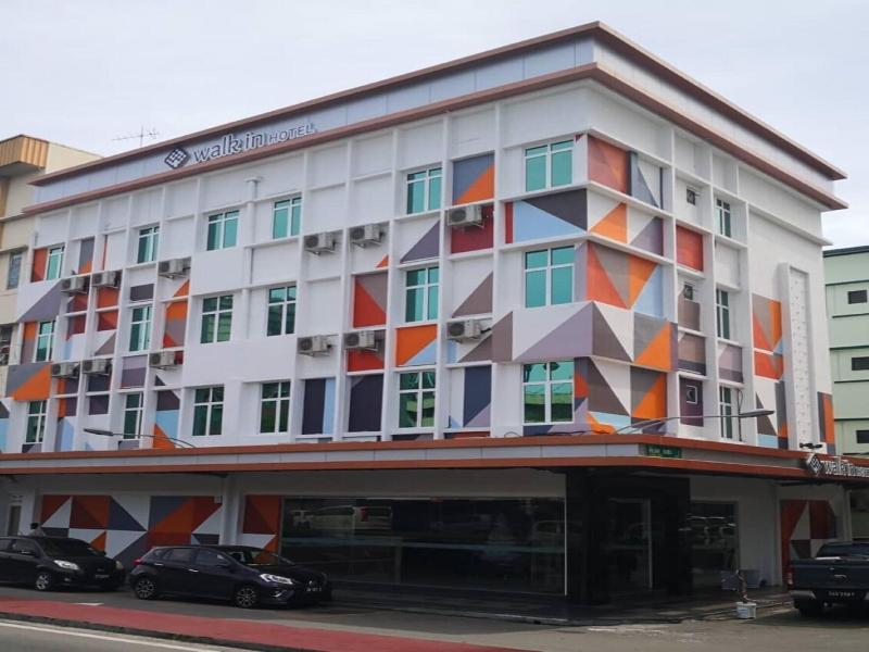 Walk In Hotel image