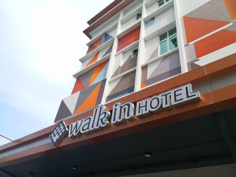 Walk In Hotel image