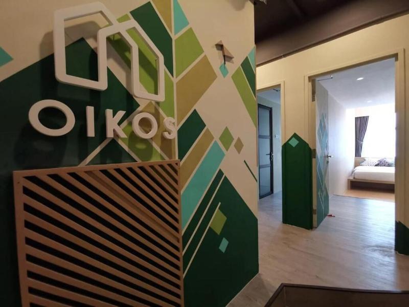 Oikos Poshtel image