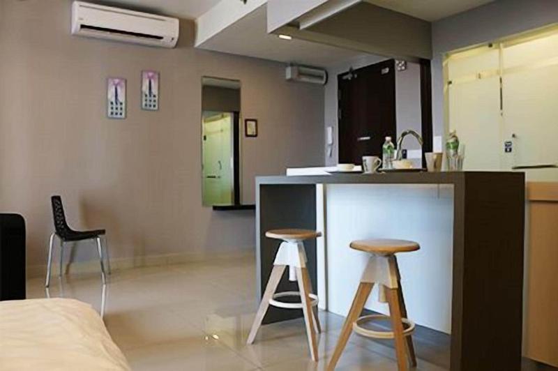 De Houz Trefoil Setia Alam Home Stay image