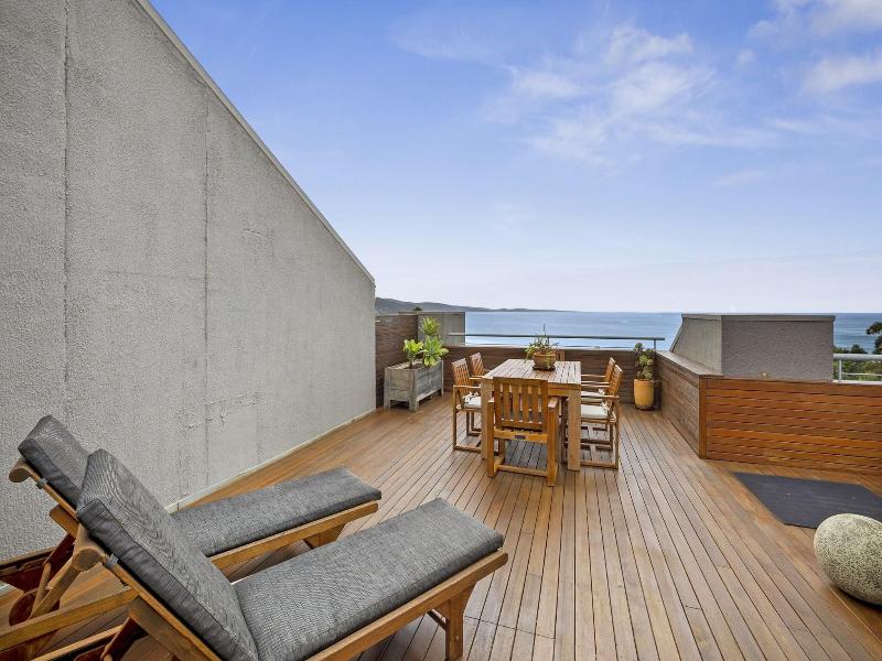 Lorne Beachfront Accommodation image