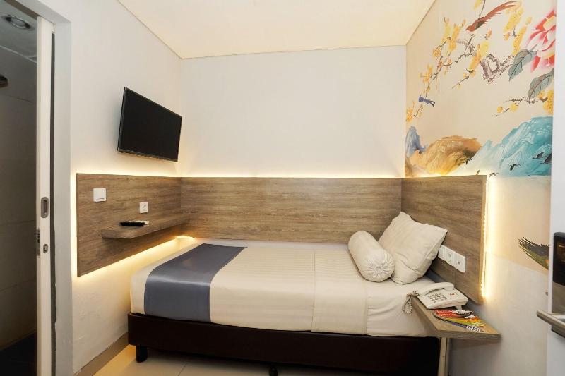 Front One Cabin Slamet Riyadi Solo image