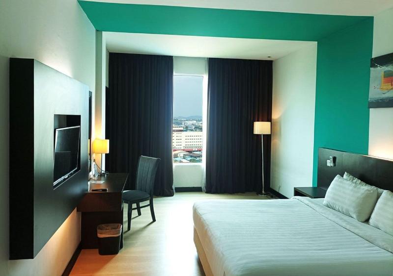 King S Hotel Nagoya Batam image