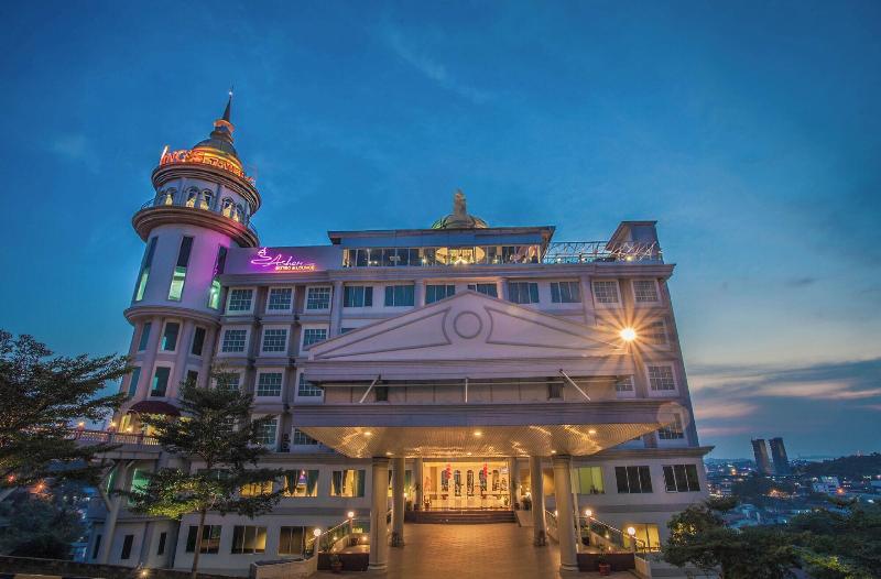 King S Hotel Nagoya Batam image