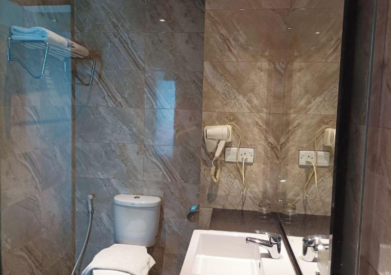 King S Hotel Nagoya Batam image