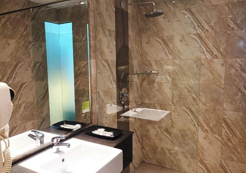 King S Hotel Nagoya Batam image