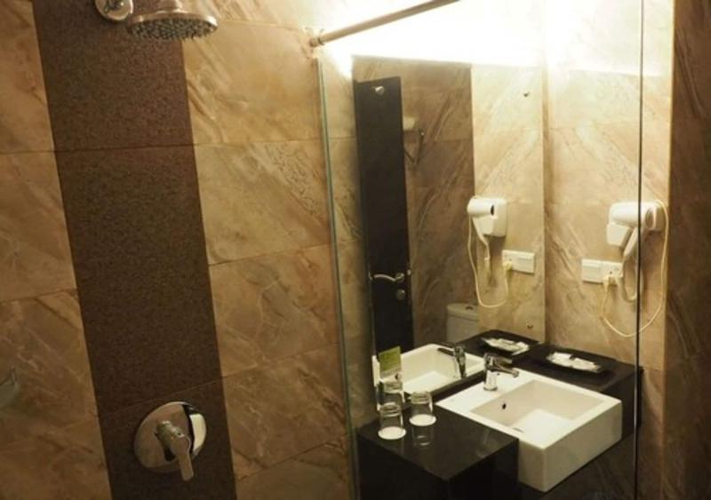 King S Hotel Nagoya Batam image