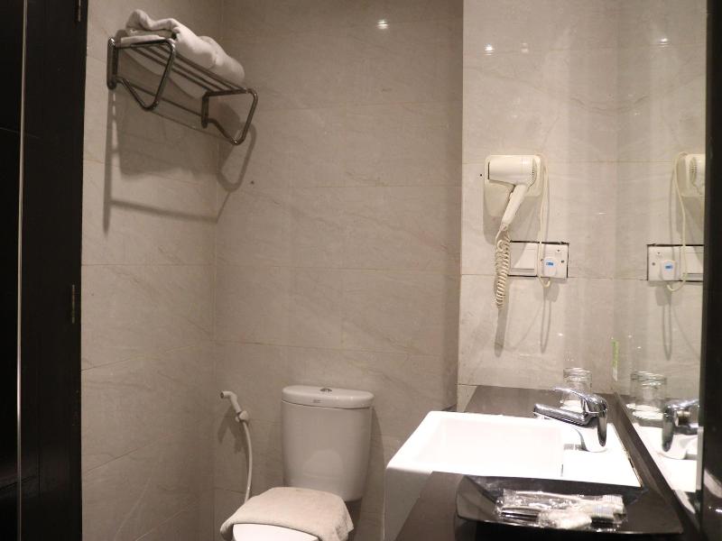King S Hotel Nagoya Batam image