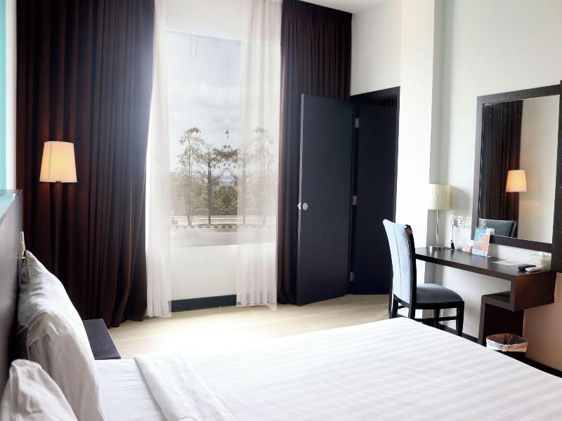 King S Hotel Nagoya Batam image