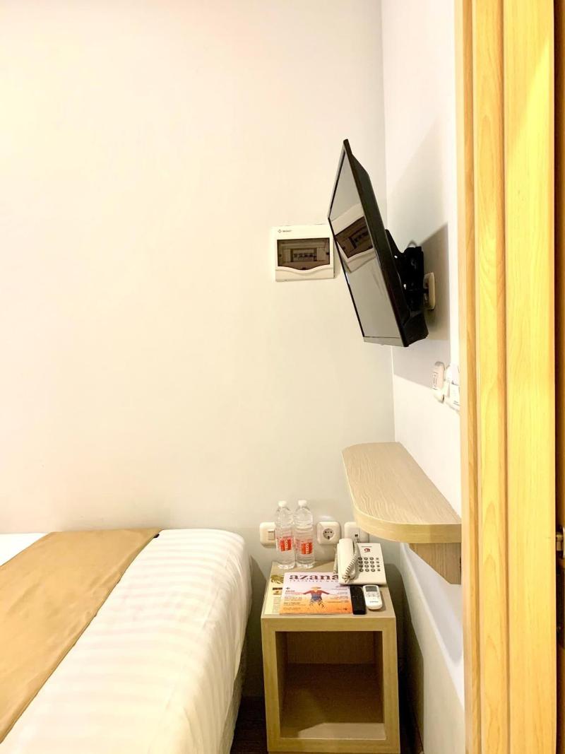 Front One Cabin Sunter image