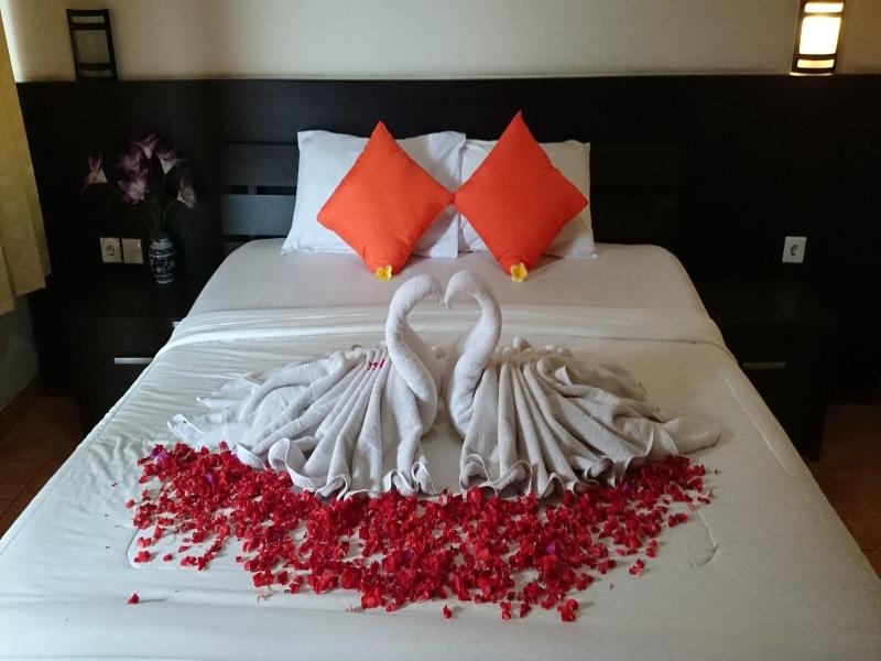 Agus Beach Inn image