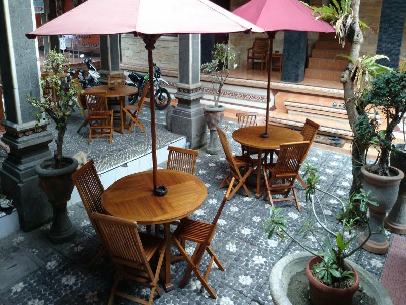 Agus Beach Inn image