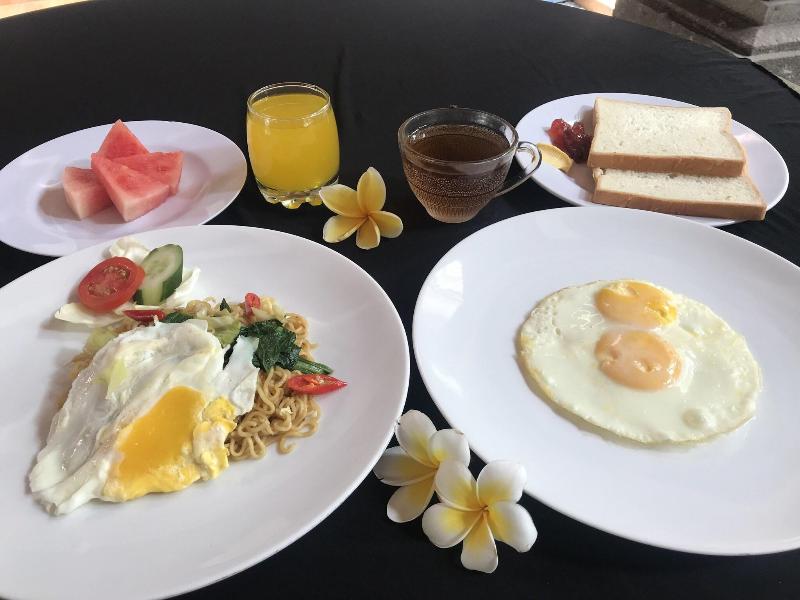 Agus Beach Inn image