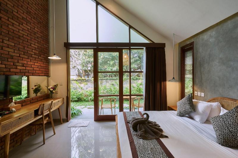 Yarama Cottages image