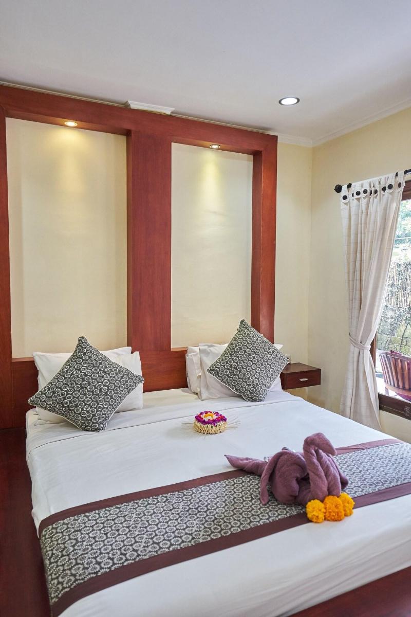Yarama Cottages image