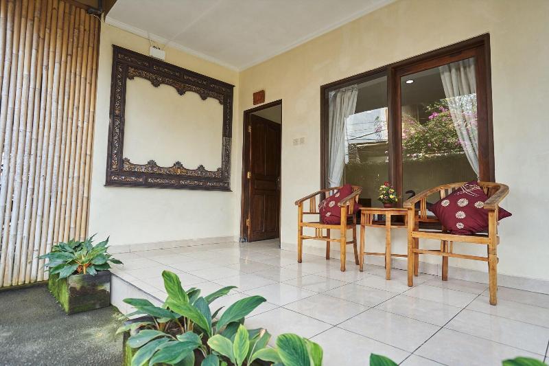 Yarama Cottages image