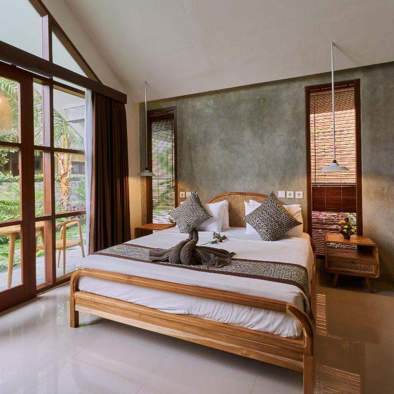 Yarama Cottages image