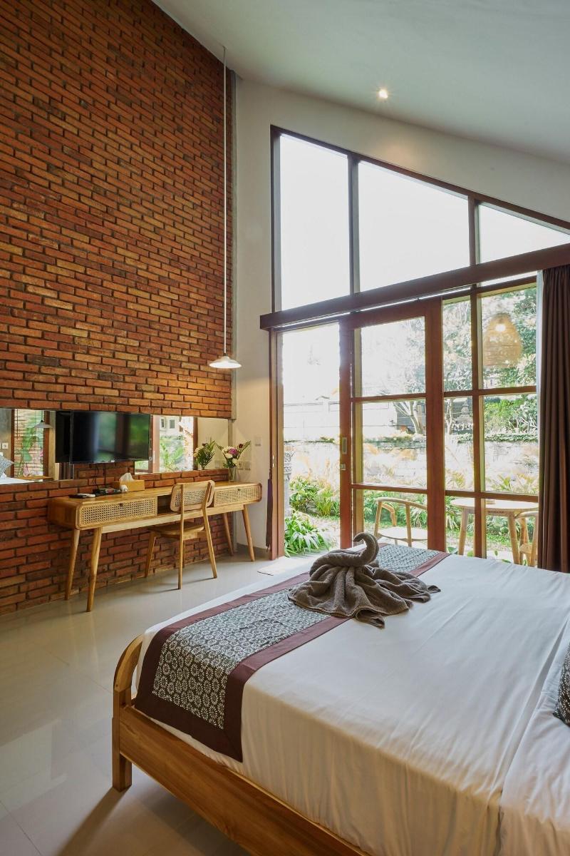 Yarama Cottages image